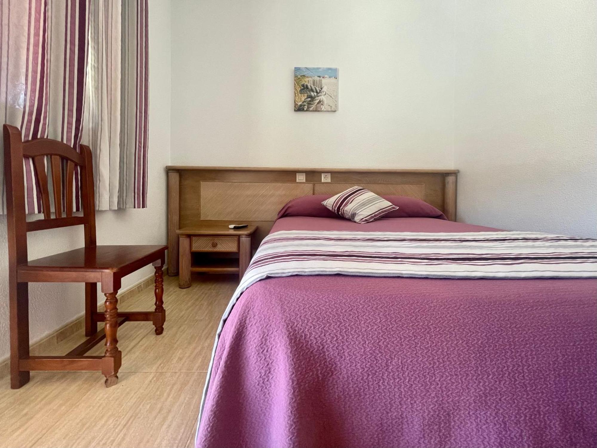 Hostal Noli Chiclana de la Frontera Eksteriør bilde